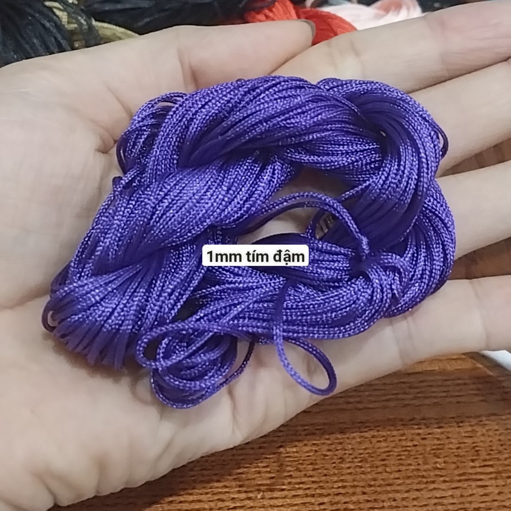 Bó lớn như hình 20-30met dây dù size 0.5-0.8- 1-1.5mm đan vòng đủ màu, dây đan vòng tay, dây thắt vòng,vòng cổ