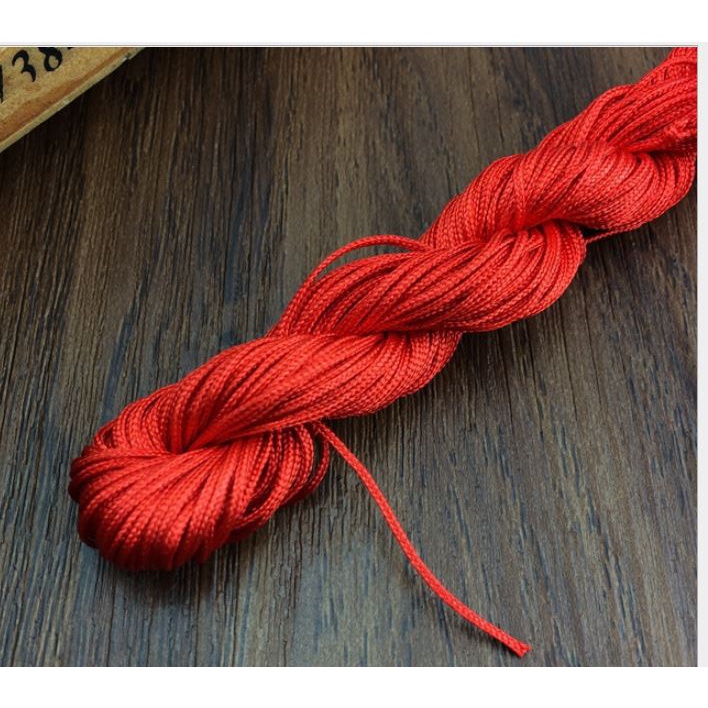 Bó lớn như hình 20-30met dây dù size 0.5-0.8- 1-1.5mm đan vòng đủ màu, dây đan vòng tay, dây thắt vòng,vòng cổ