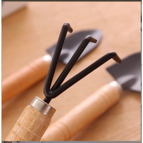 Bộ 3 dụng cụ làm vườn cán gỗ, lưỡi thép, trồng cây, xới đất, trộn phân, làm cỏ - Gồm Xẻng, Cảo, Chĩa