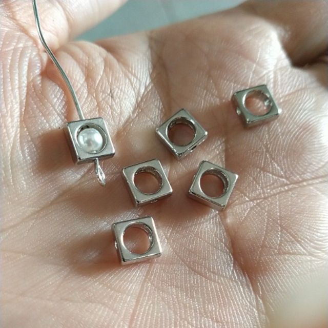 Khoen 2 lỗ hình vuông , chữ nhật( mẫu 5-9)