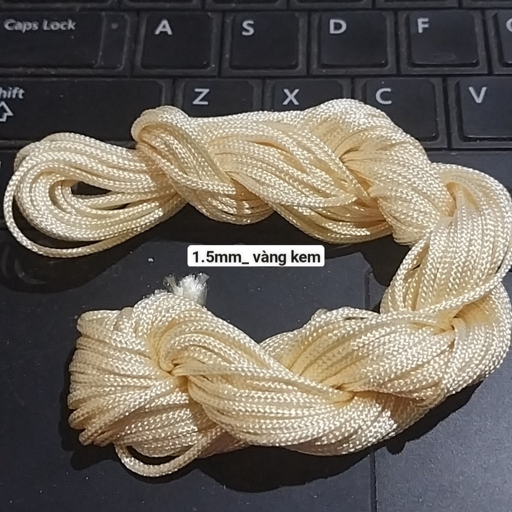 Dây dù 1.5mm có lõi nhiều màu (bó như hình 13-15m) , dây đan vòng tay, dây thắt vòng tay, vòng cổ may mắn