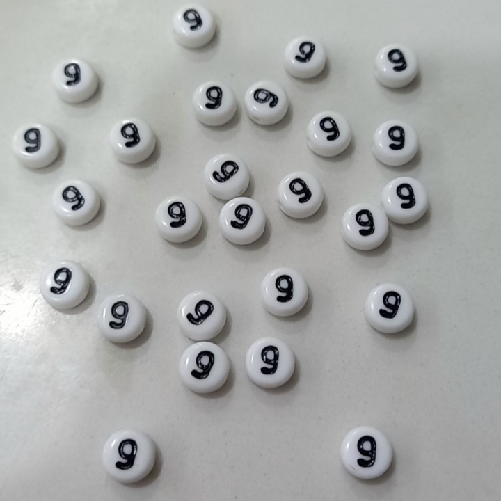 (Loại đẹp) 20 Hạt chữ số tròn, phép tính 4x7mm các màu làm vòng, dây đeo khẩu trang....