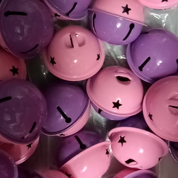 chuông lục lạc to 40mm màu đỏ bóng