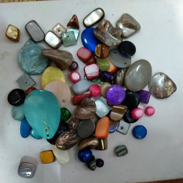 50gam Đá vỏ sò đa dạng kiểu có lỗ xỏ - DVS001