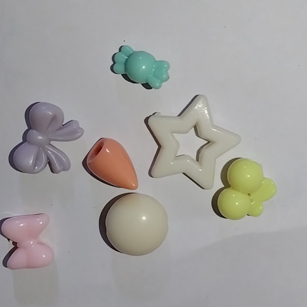 10g hạt nhựa các loại  có lỗ xỏ dùng trang trí handmade