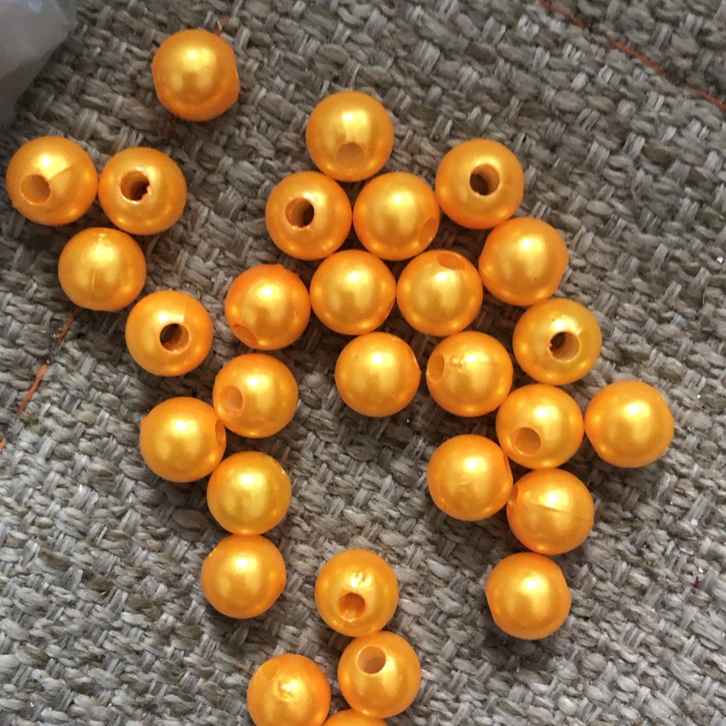 10-50 gam hạt châu 8mm, hạt cườm,hạt bẹt nhựa nhiều màu có lỗ làm vòng tay, vòng cổ, trang trí quần áo
