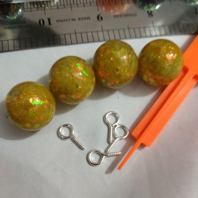 Gói 20gam hạt như kim tuyến nữa lỗ 20mm+ kèm khoen