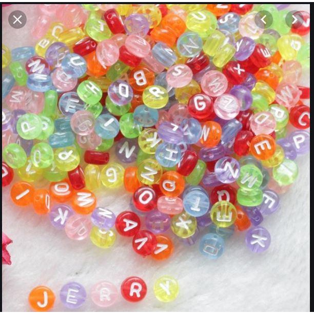 50gam hạt chữ cái , chữ số tròn dẹp đủ màu size 4x7mm, 6x10mm làm vòng hạt