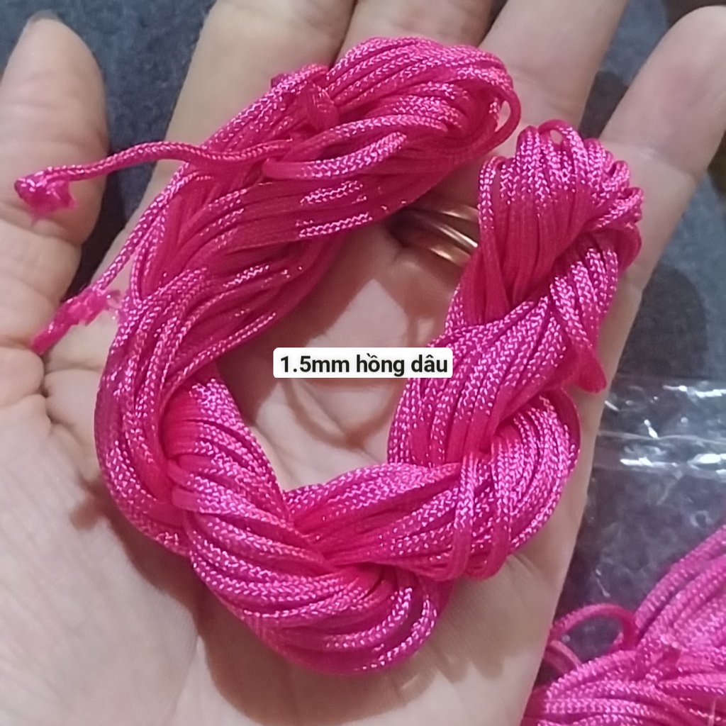 Bó lớn như hình 20-30met dây dù size 0.5-0.8- 1-1.5mm đan vòng đủ màu, dây đan vòng tay, dây thắt vòng,vòng cổ