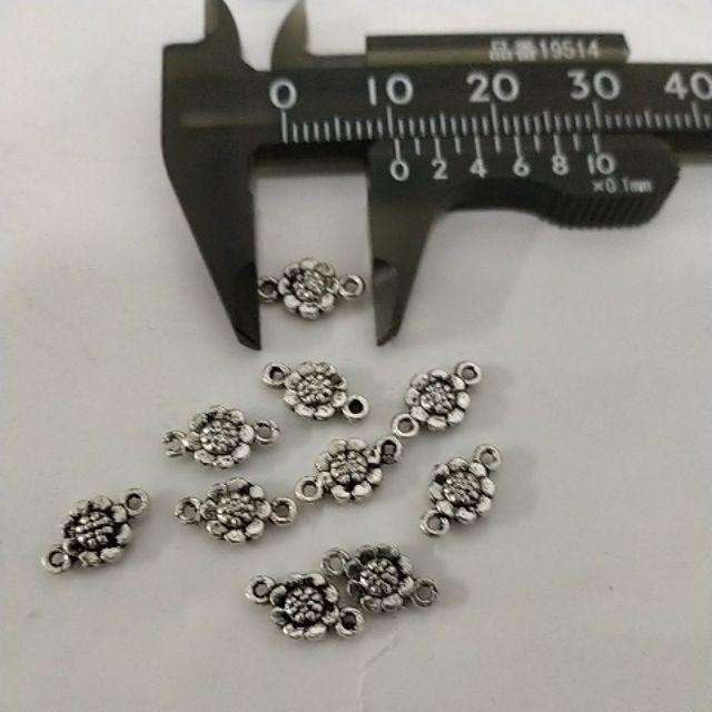 10 Mặt hoa 2 lỗ treo nhỏ 6x10mm