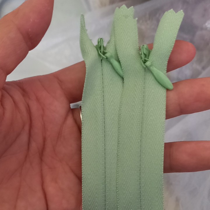 10 Dây kéo giọt nước nhiều màu nhiều size may quần áo, túi xách, áo gối...