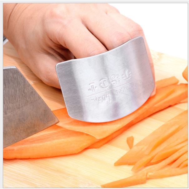 Tấm inox xỏ ngón bảo vệ ngón tay, chống đứt tay khi thái, cắt lát thực phẩm p191-33