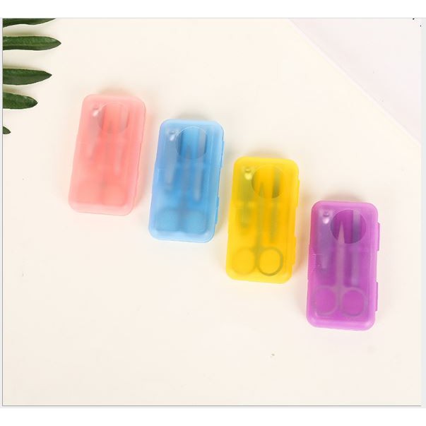 Bộ Cắt, Bấm  Móng Tay, Lấy Ráy Tai, nhíp nhỏ râu, tóc  nhiều Tiện Ích nhỏ gọn-4 món