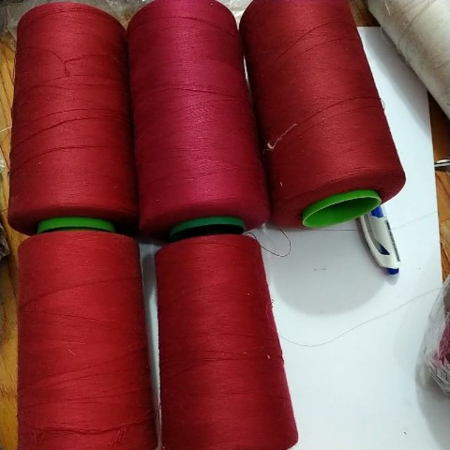 Cuộn chỉ may màu đỏ đậm 5000m