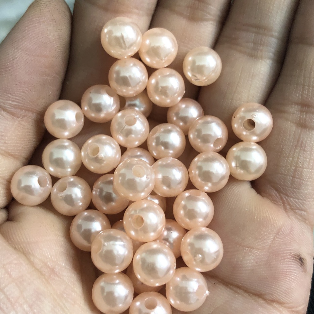 10-50 gam hạt châu 8mm, hạt cườm,hạt bẹt nhựa nhiều màu có lỗ làm vòng tay, vòng cổ, trang trí quần áo