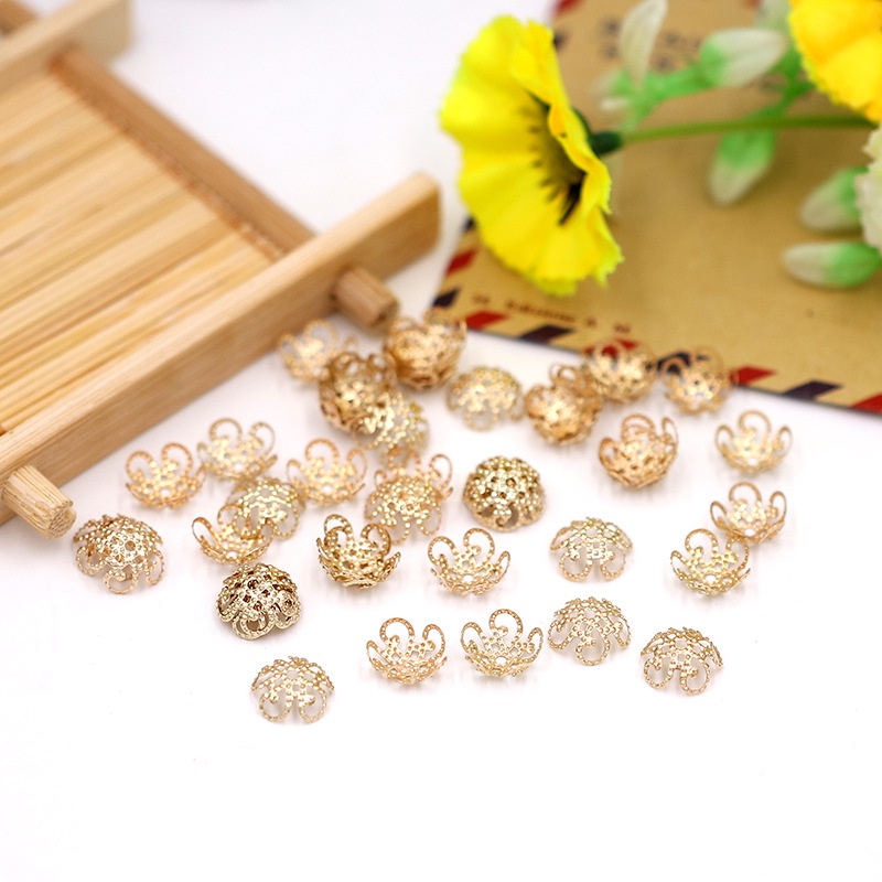 50 charm ốp hạt 5 cánh size 8mm- 10mm , đế hoa