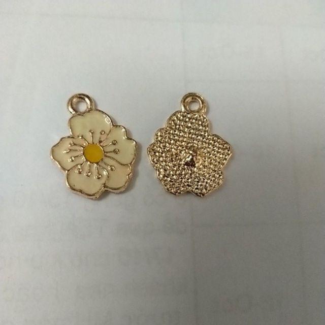 2 cái Mặt hoa 5 cánh nhiều màu