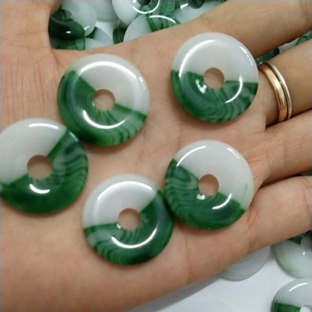 2 Đồng điếu xanh trắng nhựa giả ngọc 24mm