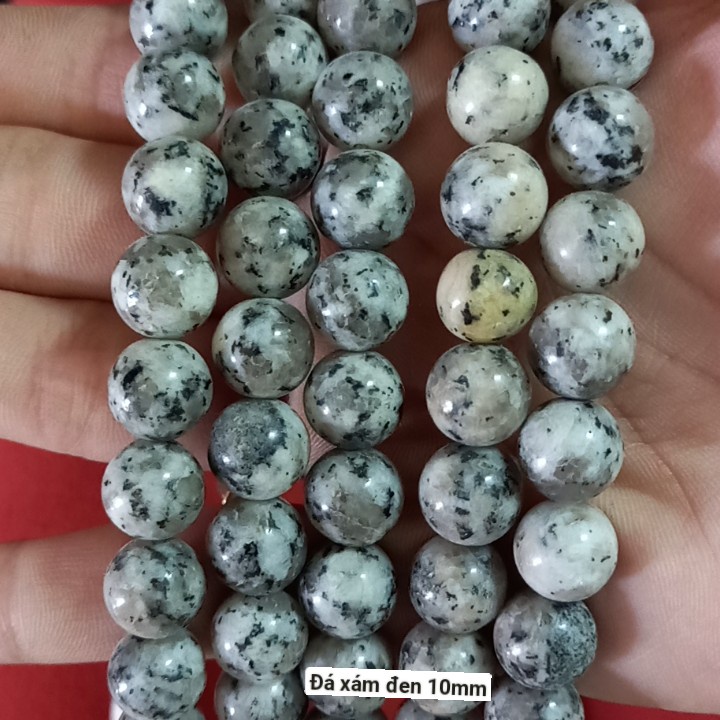 1 viên đá xám đen có lỗ xỏ 1mm đến 1,5mm size 8mm 10mm 12mm