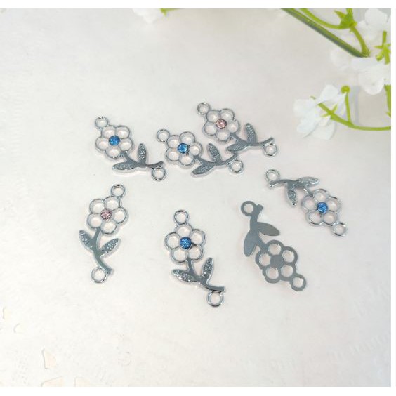5-10  mặt cành hoa nhụy đính đá loại đẹp-MDCB001