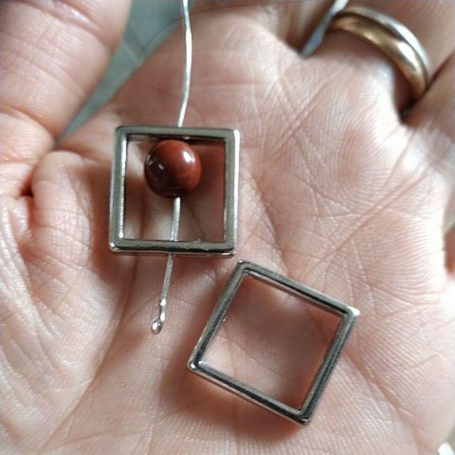 Khoen 2 lỗ hình vuông , chữ nhật( mẫu 5-9)