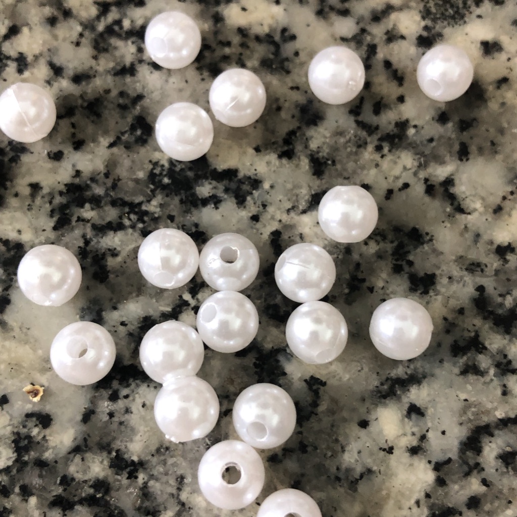 10-50 gam hạt châu 8mm, hạt cườm,hạt bẹt nhựa nhiều màu có lỗ làm vòng tay, vòng cổ, trang trí quần áo