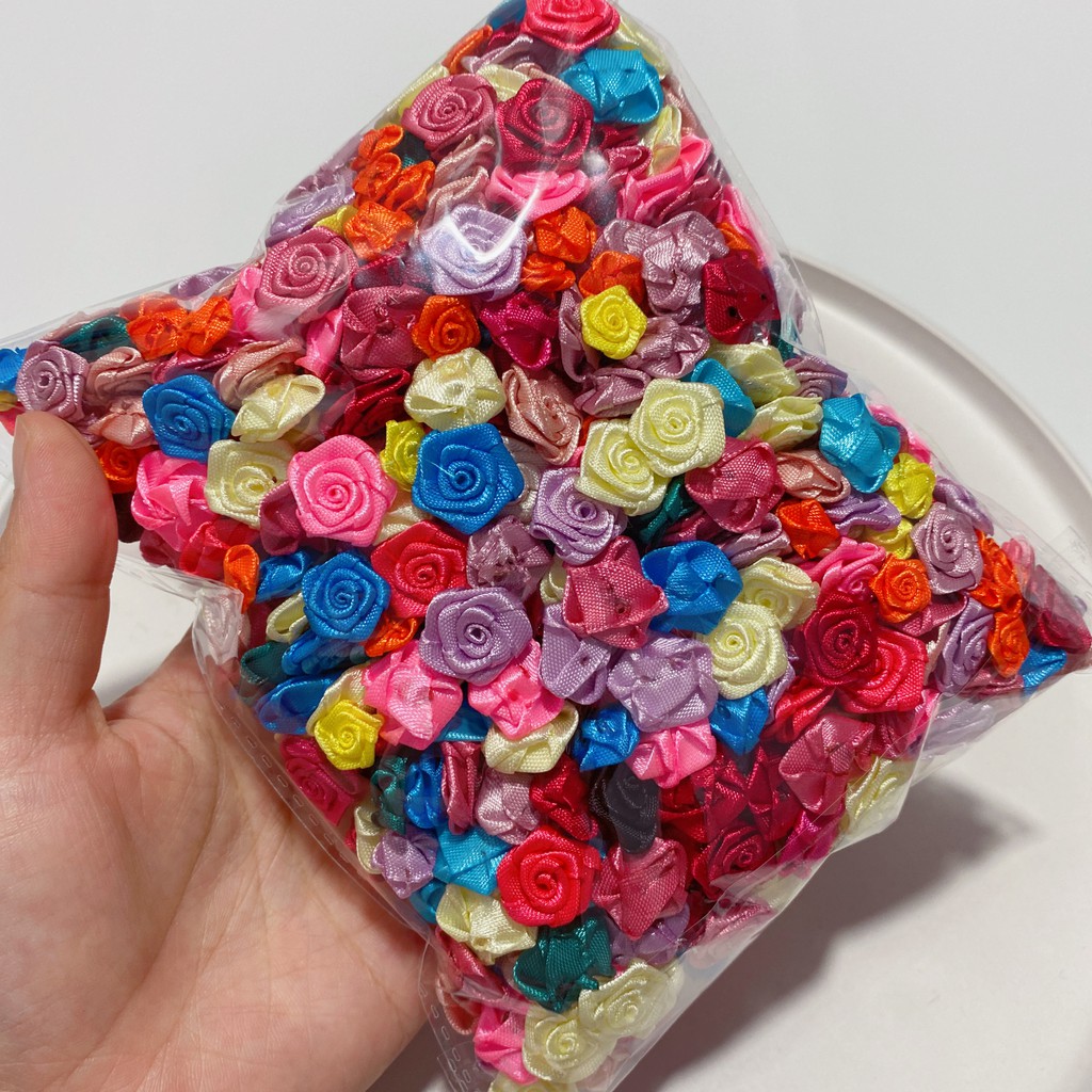 (p143-45) gói 5-20 hoa hồng vải satin 1-1.6cm trang trí cột tóc, cài tóc handmade, quần áo, thủ công