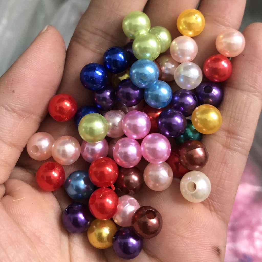25 gam hạt châu, hạt cườm,hạt bẹt nhựa đủ màu nhiều size 4-6-8-10-12mm