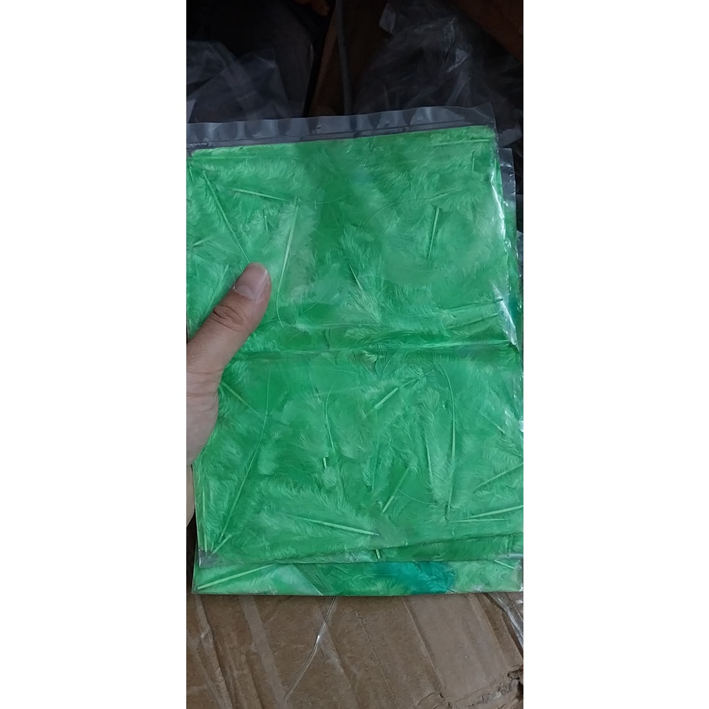Lông vũ gói 7gam đủ màu dài 4-10CM (khoảng 80-90 cái)