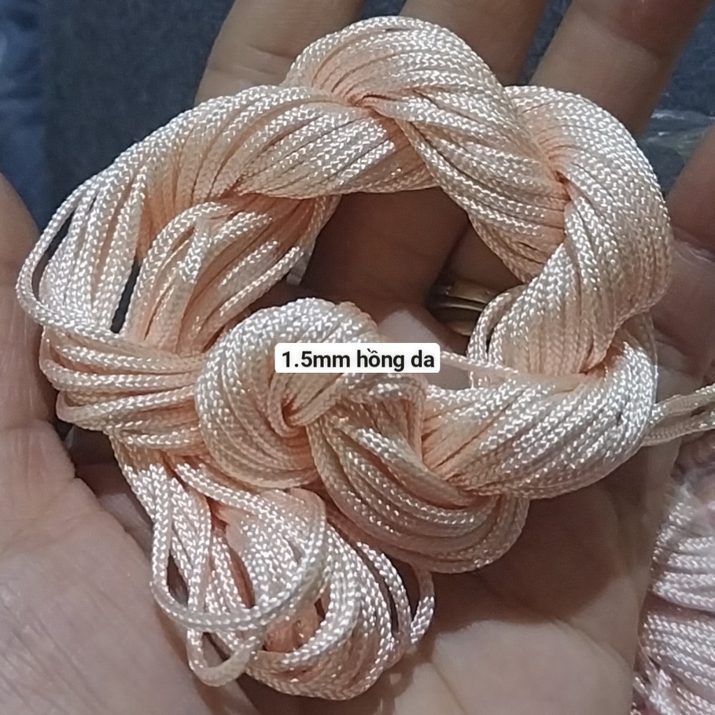 Bó lớn như hình 20-30met dây dù size 0.5-0.8- 1-1.5mm đan vòng đủ màu, dây đan vòng tay, dây thắt vòng,vòng cổ