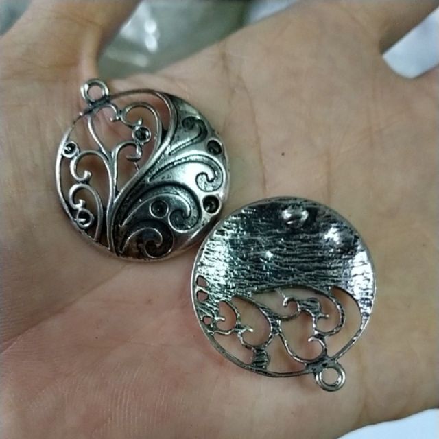 Mặt tròn hoa văn 28mm