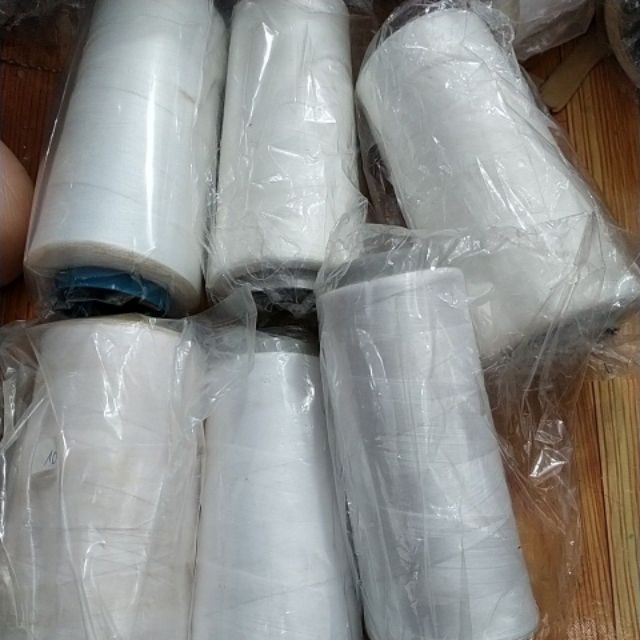 Cuộn chỉ trắng kem 2500met-thanh lý
