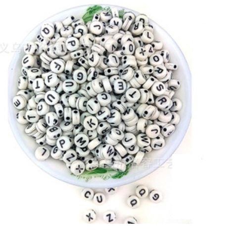 50gam hạt chữ cái , chữ số tròn dẹp đủ màu size 4x7mm, 6x10mm làm vòng hạt