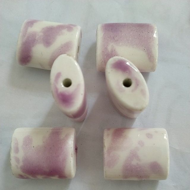 2 viên đá gốm chữ nhật trắng tím 20x25mm