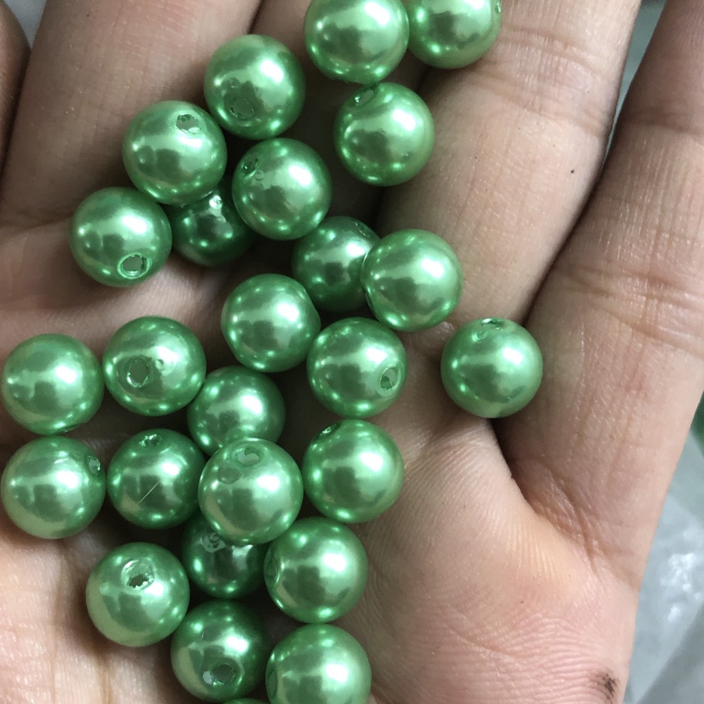 10-50 gam hạt châu 8mm, hạt cườm,hạt bẹt nhựa nhiều màu có lỗ làm vòng tay, vòng cổ, trang trí quần áo