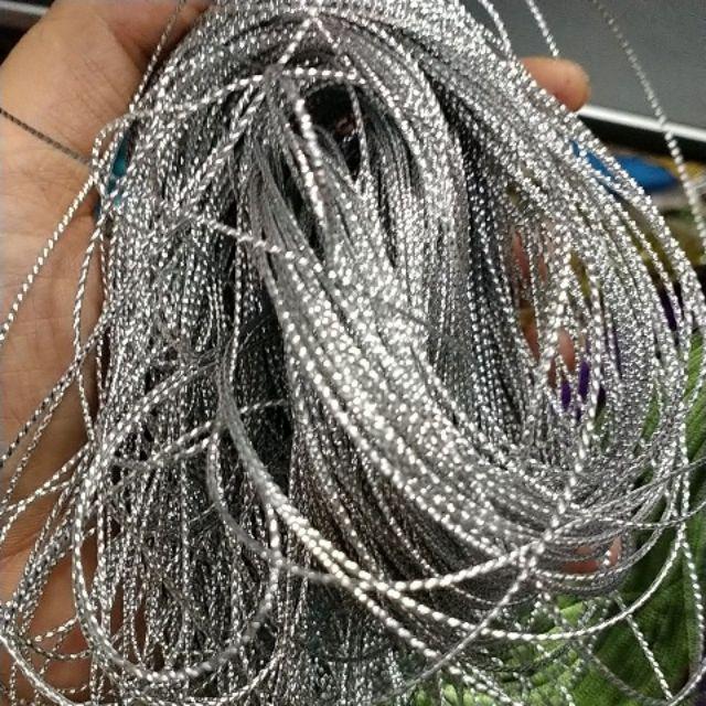 Bó 90 met Dây kim tuyến nhiều màu