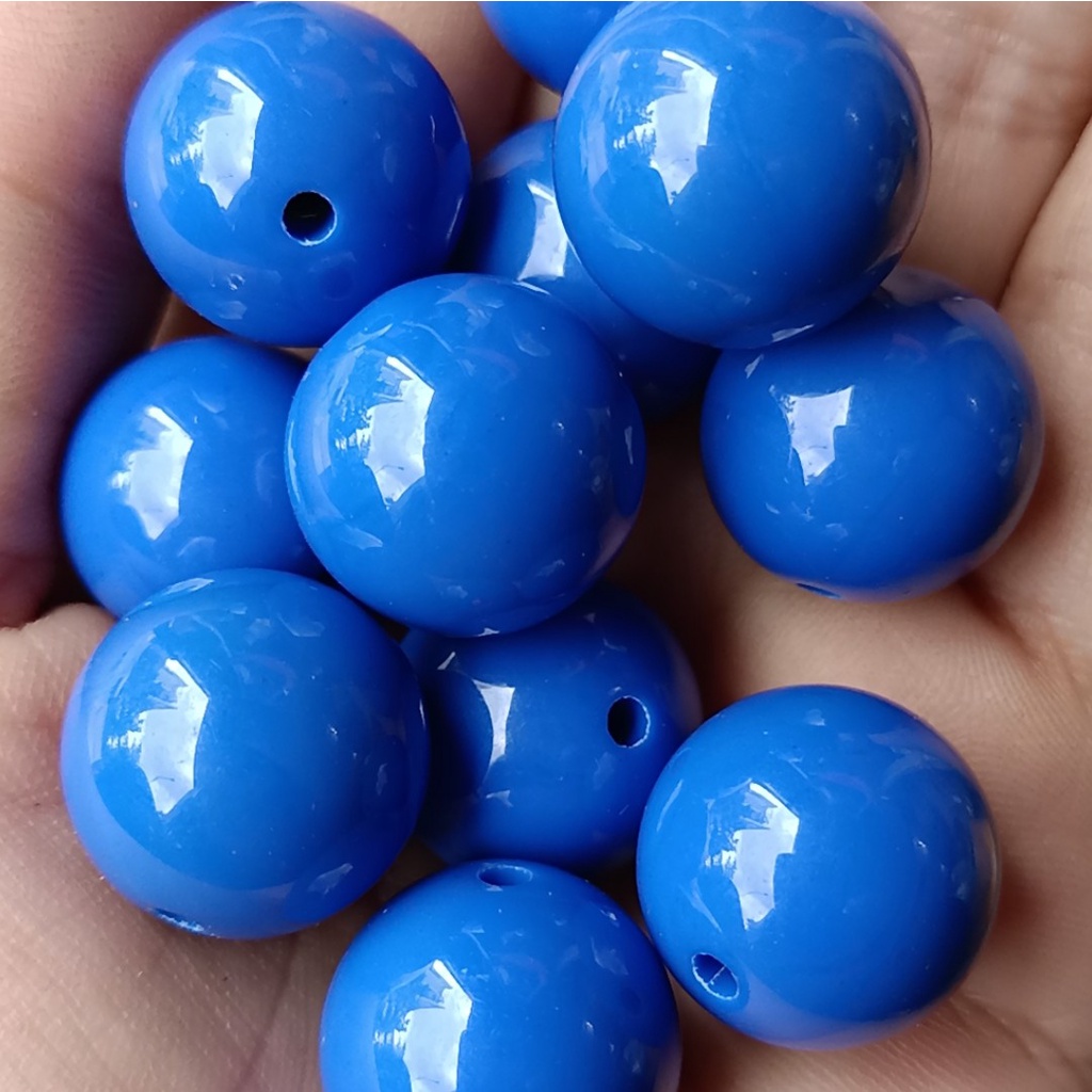 hạt nhựa 18mm tròn bóng đep nhiều màu có lỗ xỏ dây cỡ 2mm