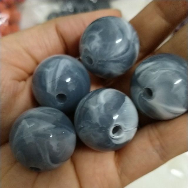 25gam hạt tròn nhựa vân giá đá size to 24mm lỗ xỏ 4mmn làm trang sức,trang trí thủ công