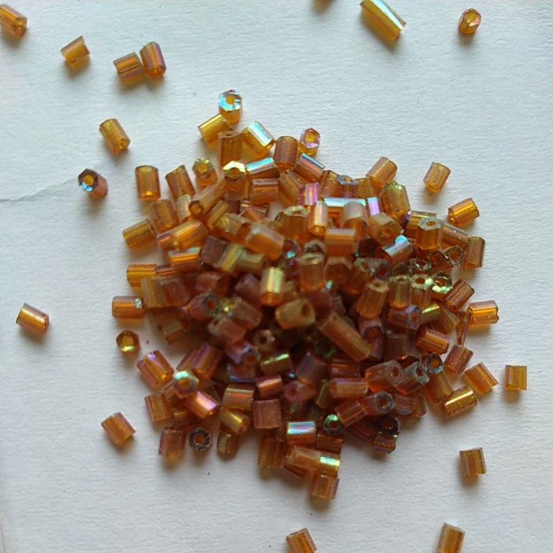 25-50gam cườm gẫy 3mm nhiều màu