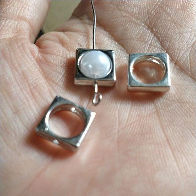 Khoen 2 lỗ hình vuông , chữ nhật( mẫu 5-9)