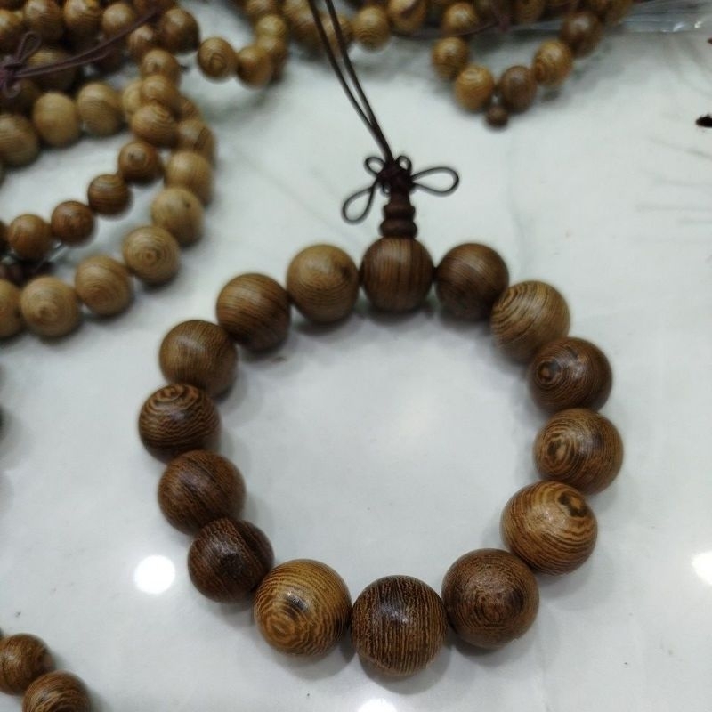 vòng tay 108 hạt, vòng tay gỗ mun đuôi công size 6mm, 8mm