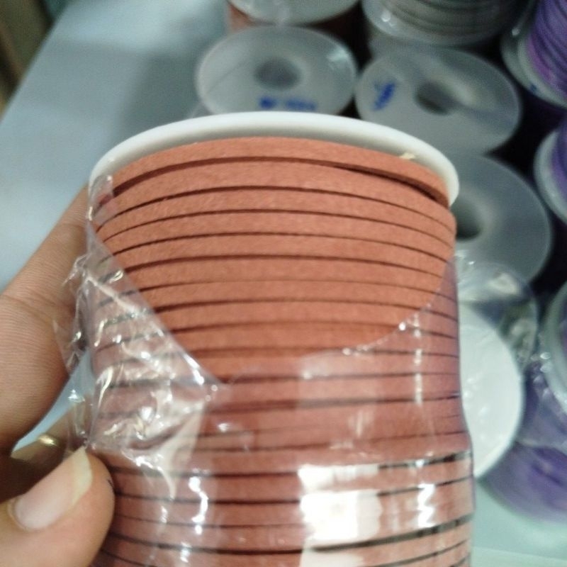 1 cuộn dây da lộn 2mm , dây da nhung, dây nhung làm vòng, dây đan vòng tay, vòng cổ