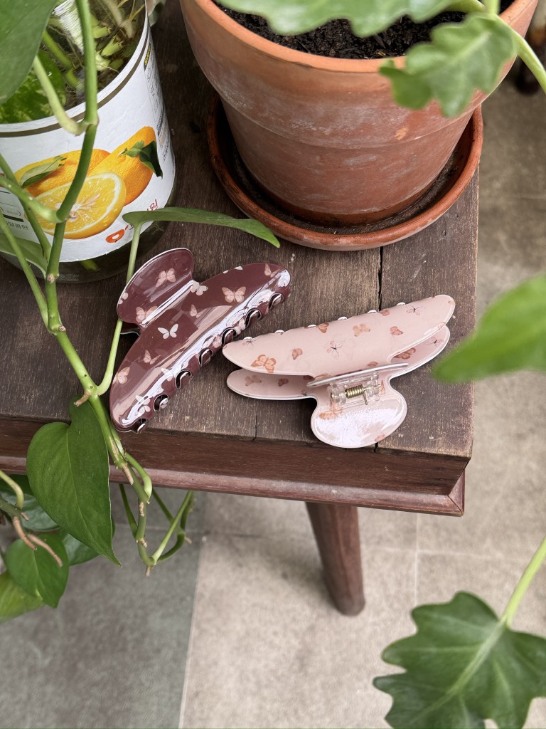 Kẹp bươm bướm