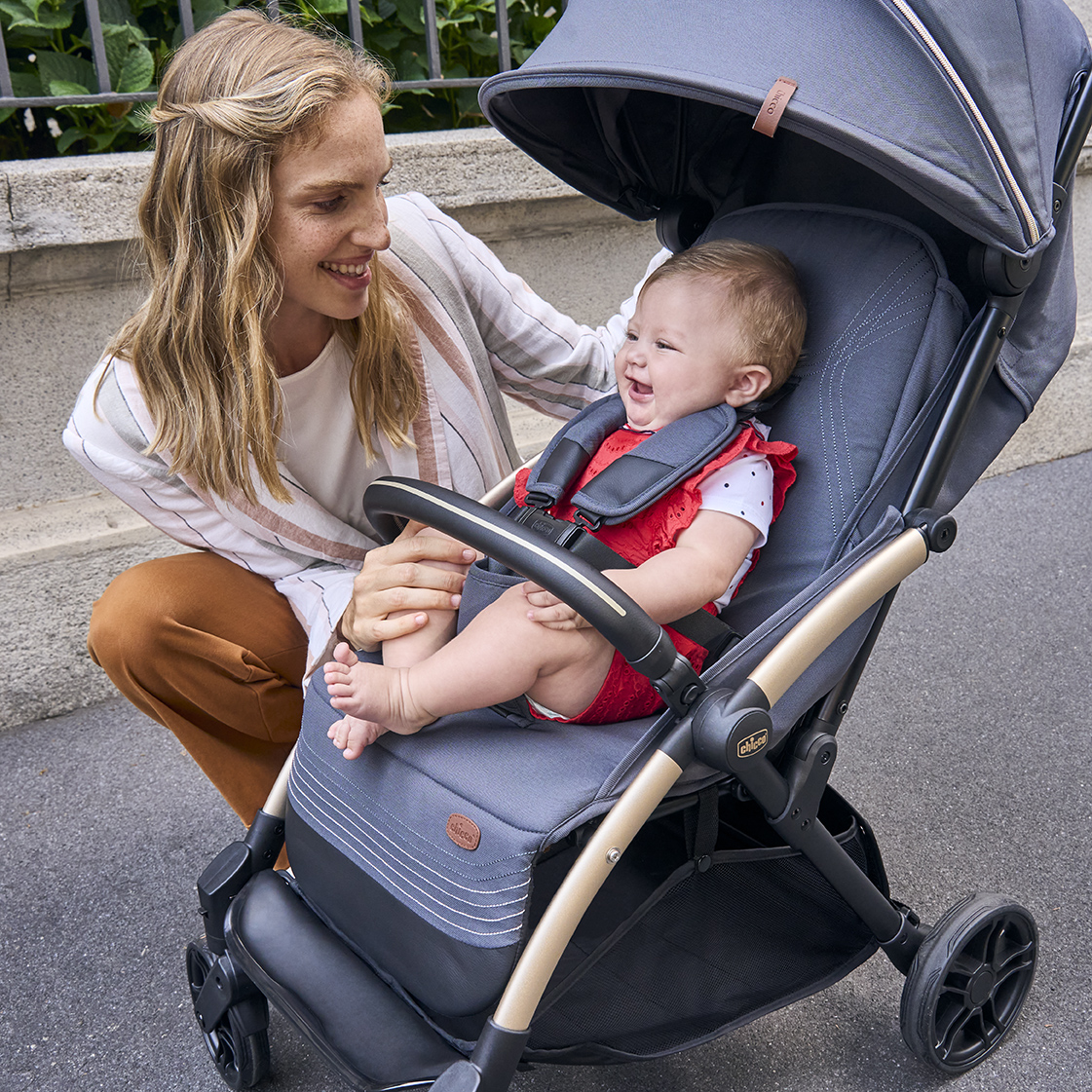 Xe đẩy gấp gọn Chicco Goody Xplus - Màu be