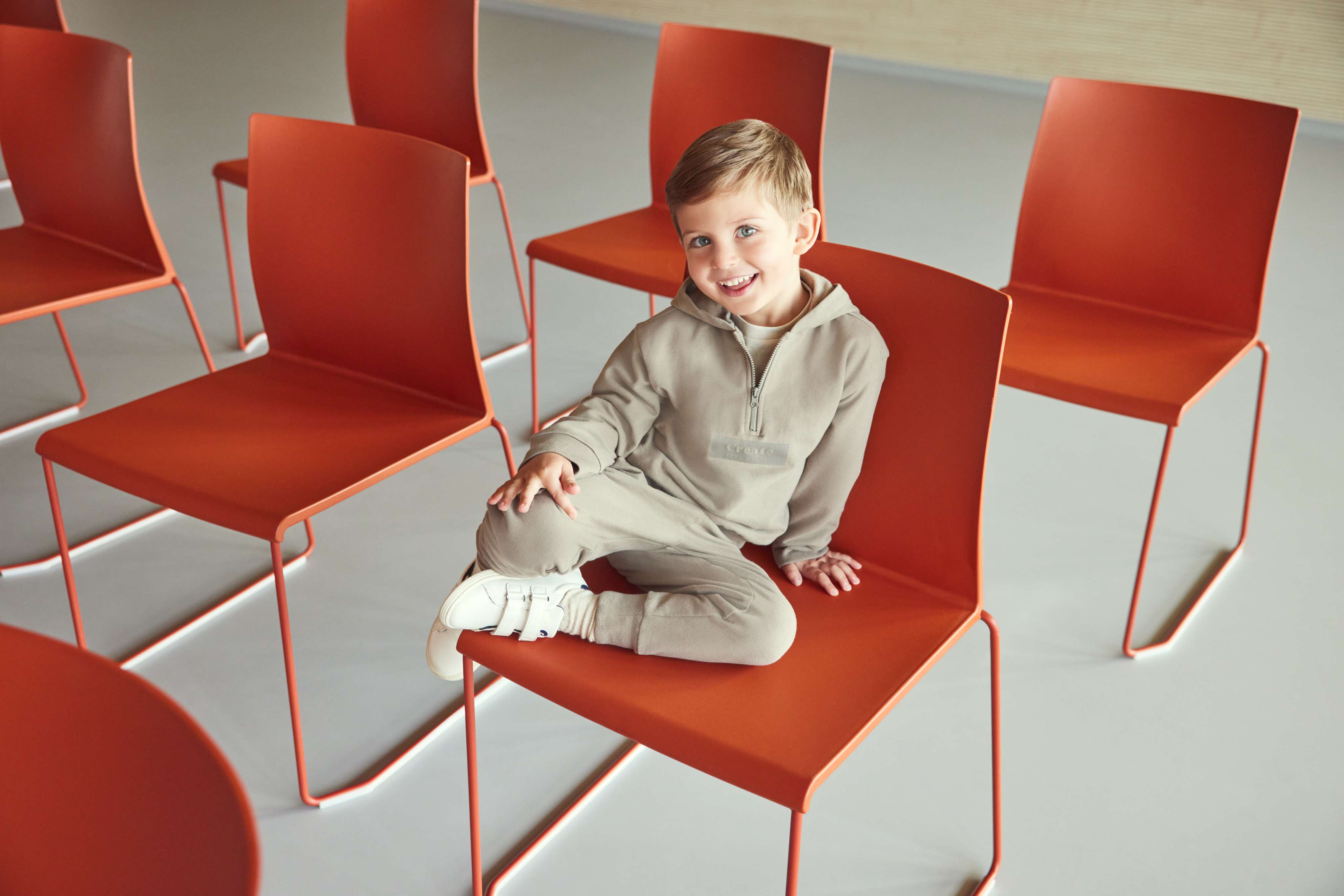 Giày tập đi trẻ em Chicco Celtic màu trắng