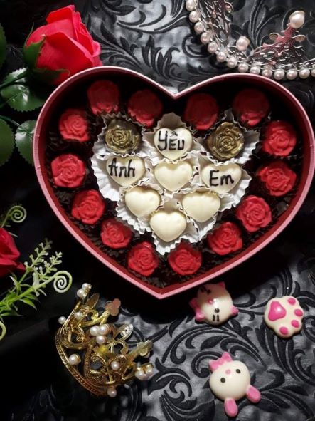 Hộp Socola quà tặng Chocolate Valentine ở huyện Phúc Thọ – Giao hàng miển phí