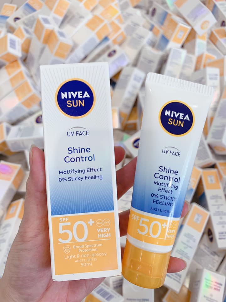 Kem Chống Nắng Nivea Sun SPF 50+ UV Face Shine Control 50ml