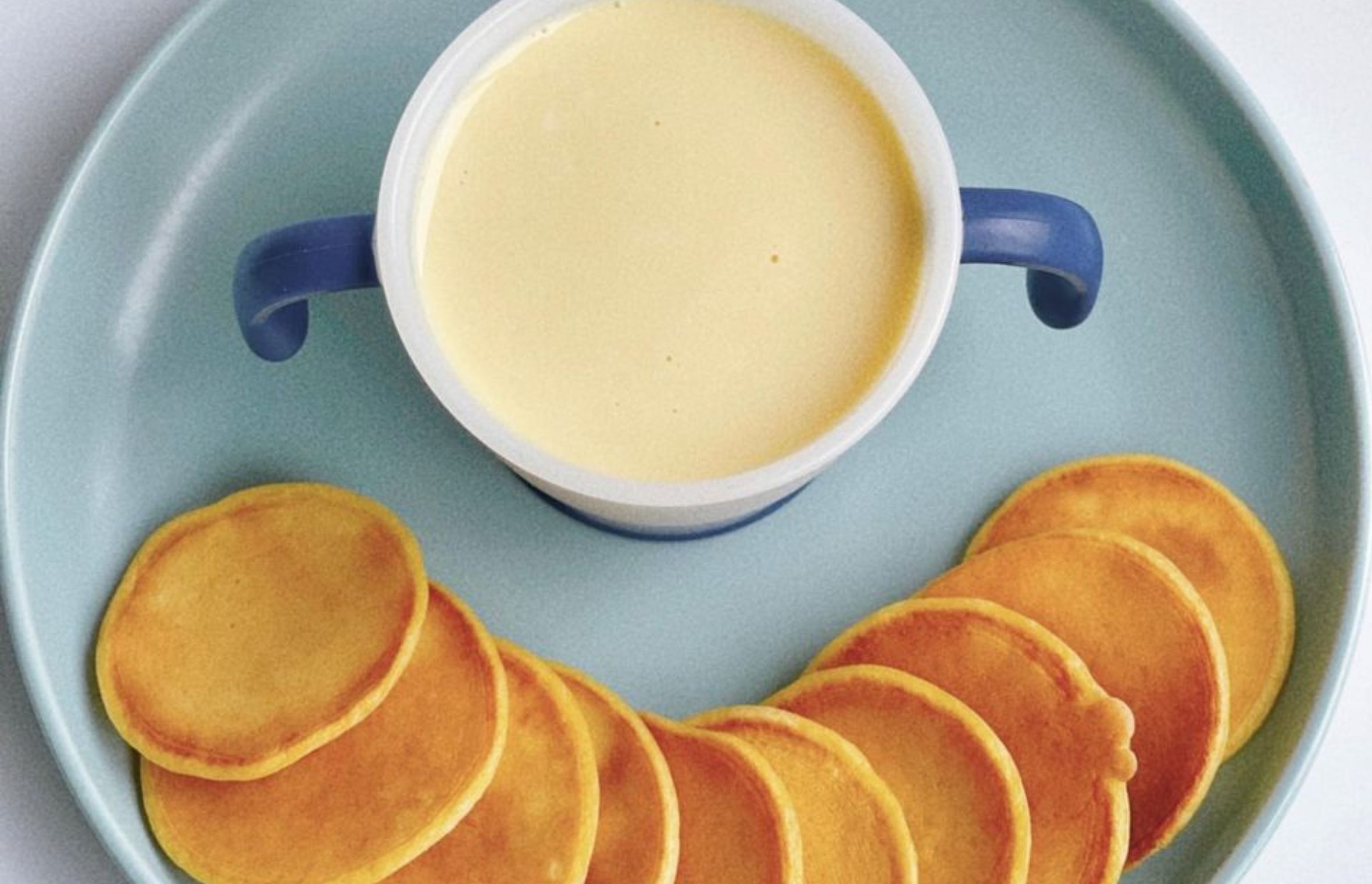 COMBO SỮA VÀ PANCAKE BẮP CHO BÉ