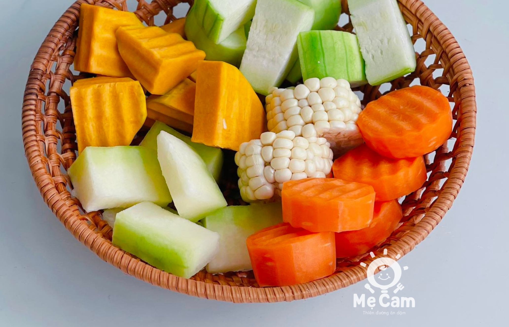 BÉ TĂNG CÂN VÙ VÙ VỚI NƯỚC DASHI?