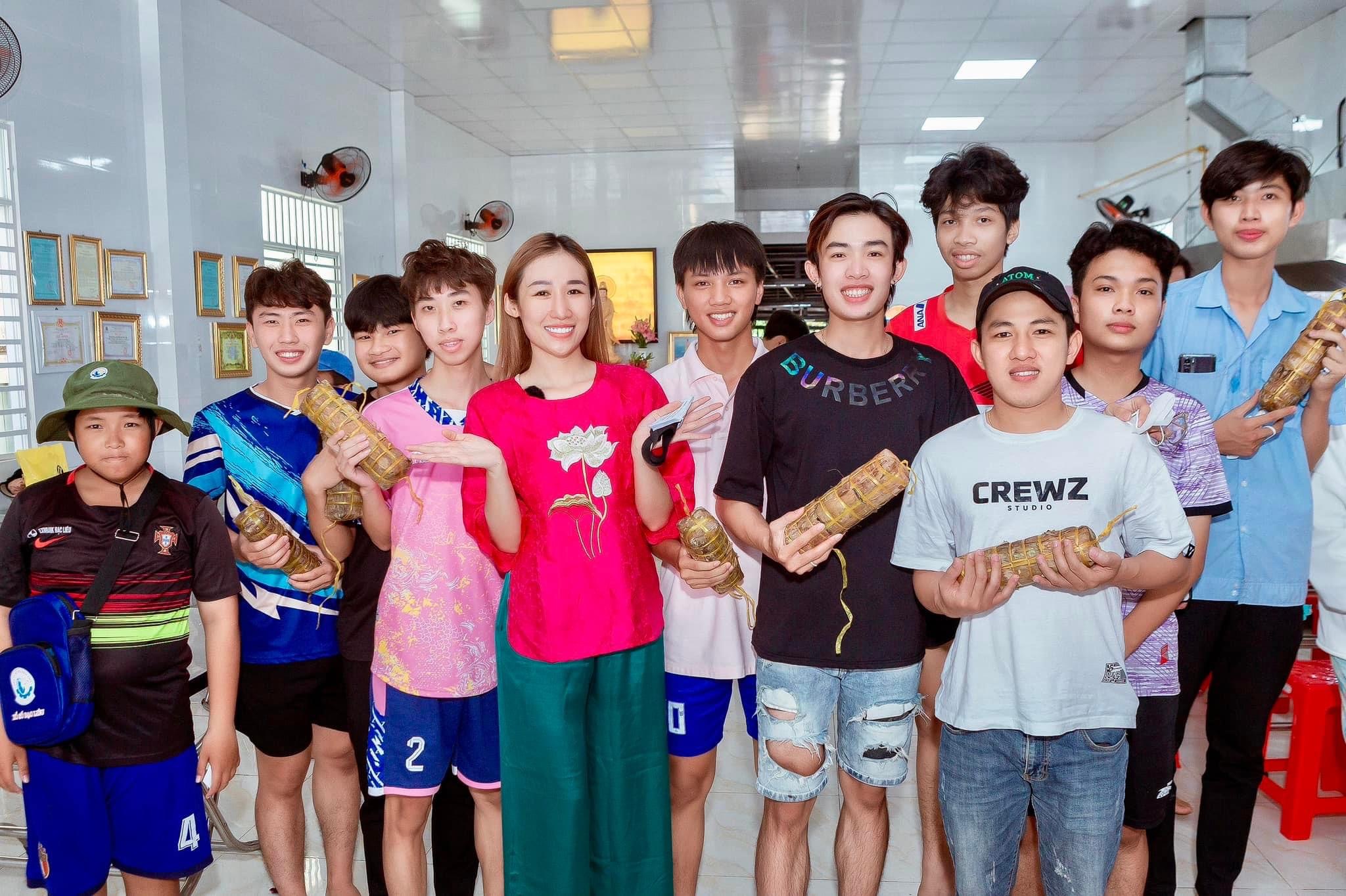 Bếp Ăn Nghĩa Tình  Chia Sẻ Niềm Vui - Nhận Lại Nụ Cười ❤️